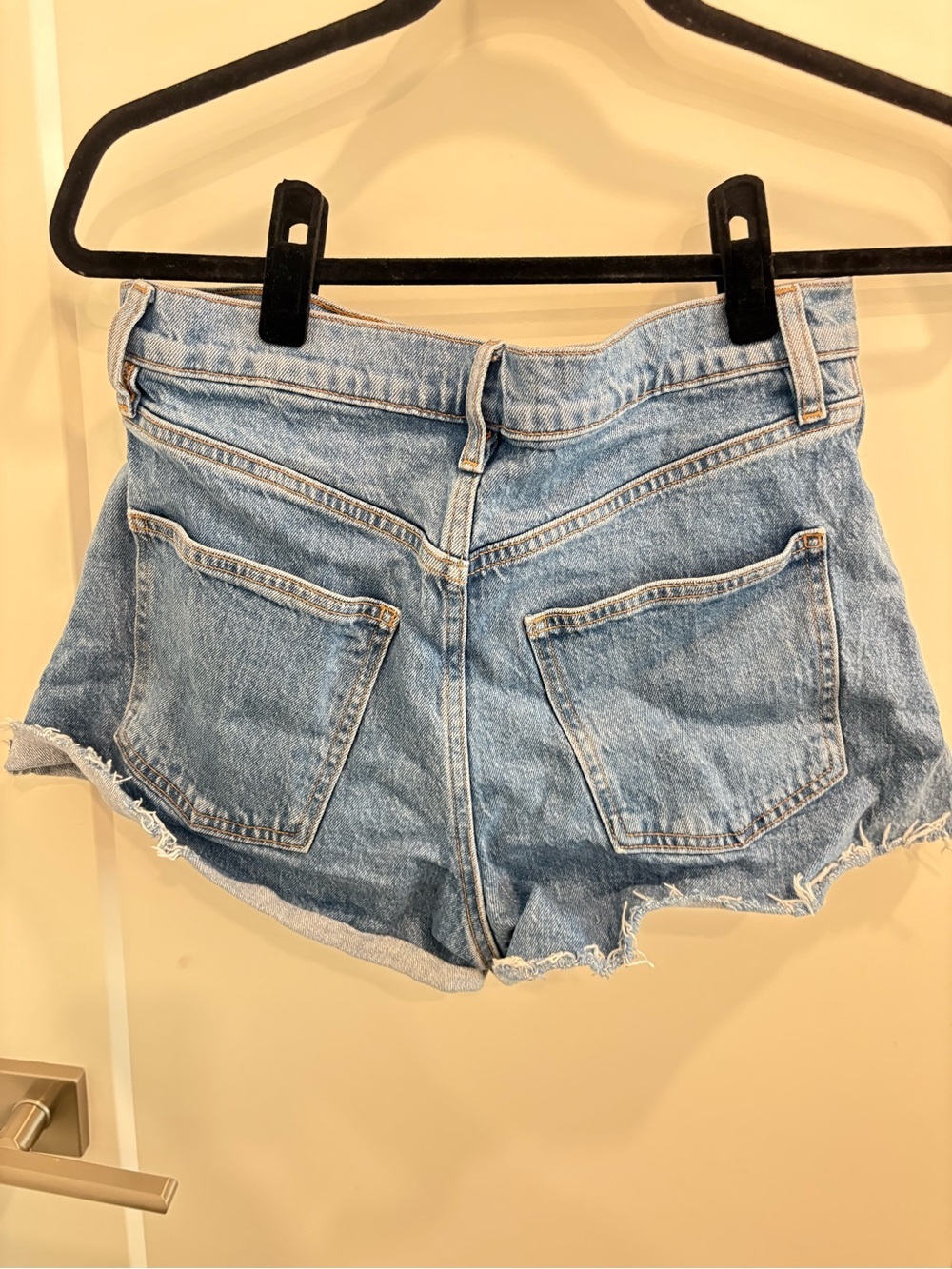 DENIM FORUM MID RISE CUTOFF DENIM SHORTS - Picture 5 of 6